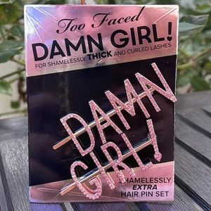 Too Faced Damn Girl! Rhinestone Hair Pins